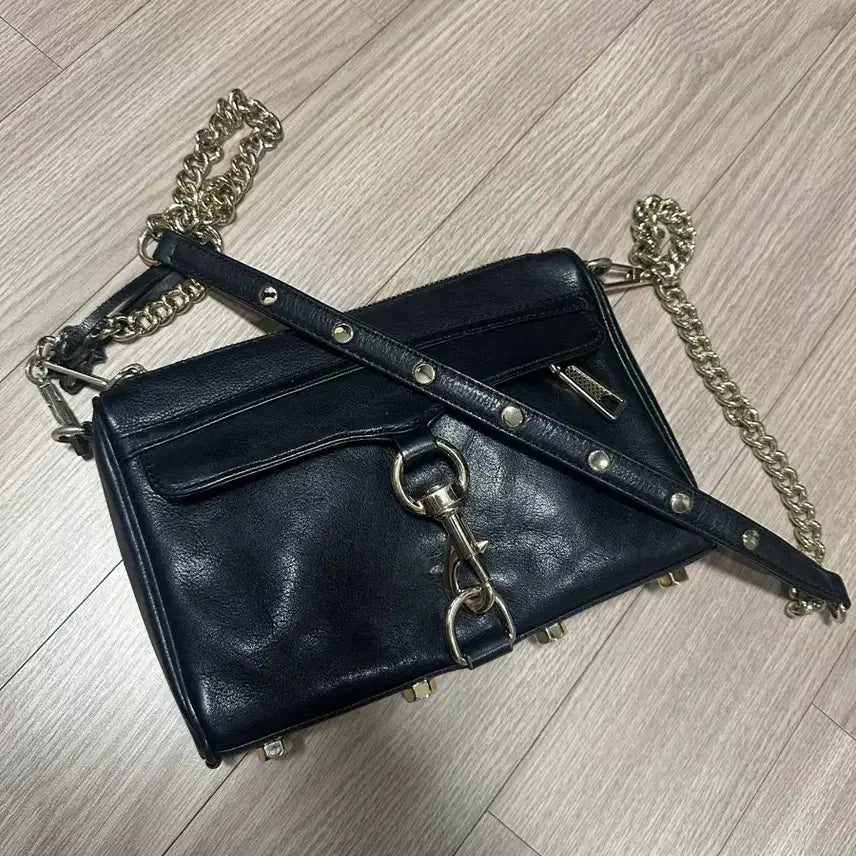 [BUNJANG] Rebecca Minkoff Black Leather Crossbody Bag / 레베카밍코프 블랙 가죽 크로스백