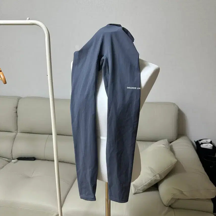 [BUNJANG] Grande Line Summer Leggings (Size S) / 그란데라인 레깅스 새상품s