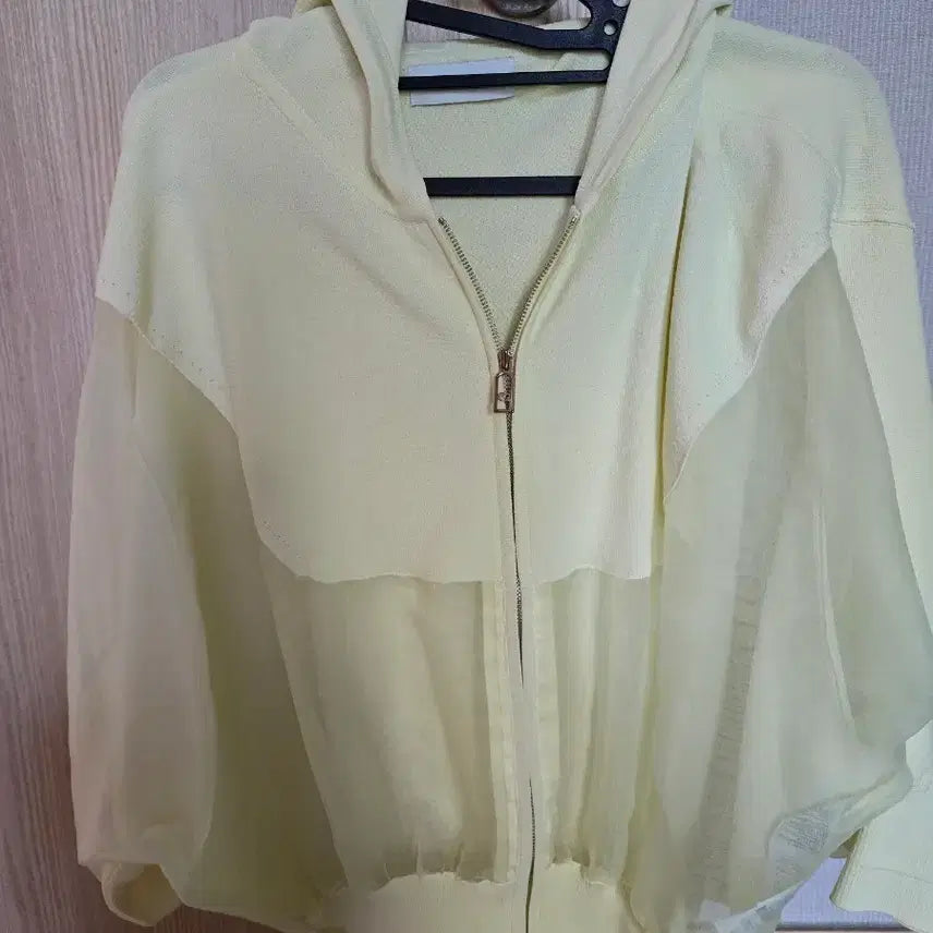 [BUNJANG] O'2nd Yellow Hooded Zip-Up Bolero / O'2nd 옐로우 후드 집업