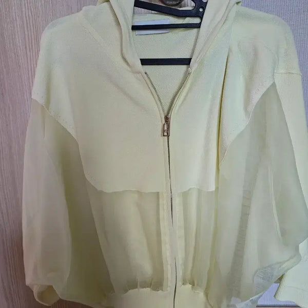 [BUNJANG] O'2nd Yellow Hooded Zip-Up Bolero / O'2nd 옐로우 후드 집업