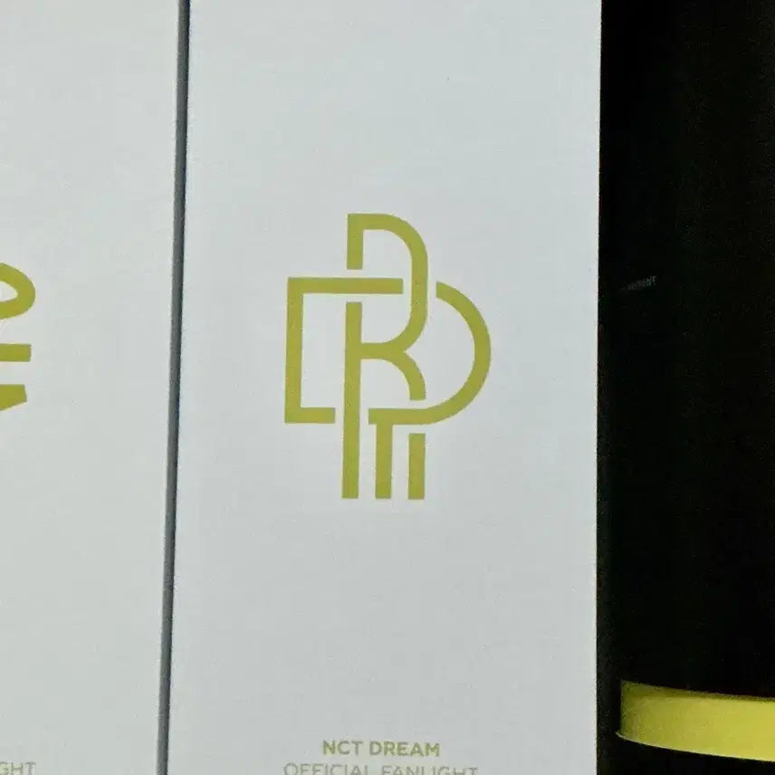 [BUNJANG] NCT DREAM Lightstick (New Version) / 엔시티 드림 믐뭔봉 응원봉 뉴믐 양도