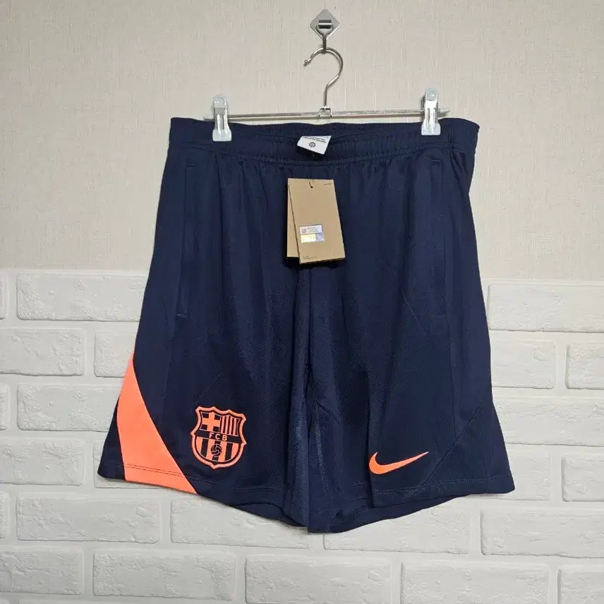 [BUNJANG] Nike FC Barcelona Strike 3rd Shorts / 나이키 FC 바르셀로나 스트라이크 3rd 쇼츠