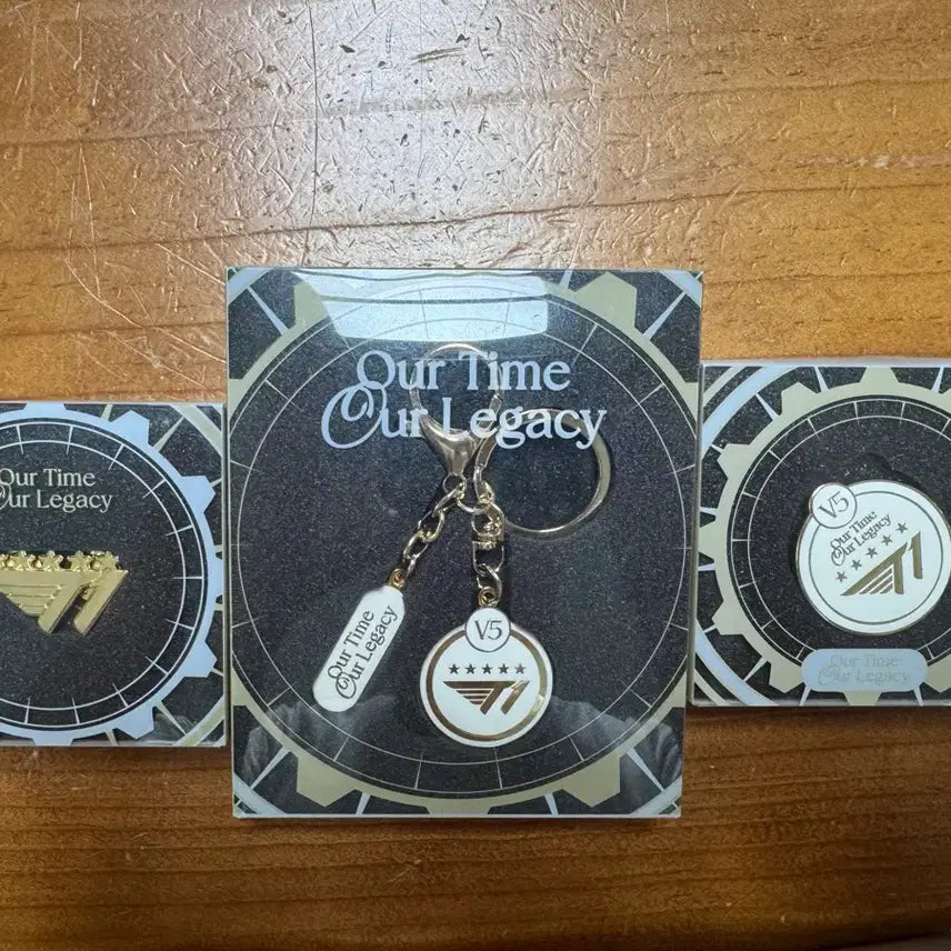 [BUNJANG] T1 V5 5-Star 2025 Keyring Badge / 티원 T1 V5 5성 2025 키링 뱃지 굿즈