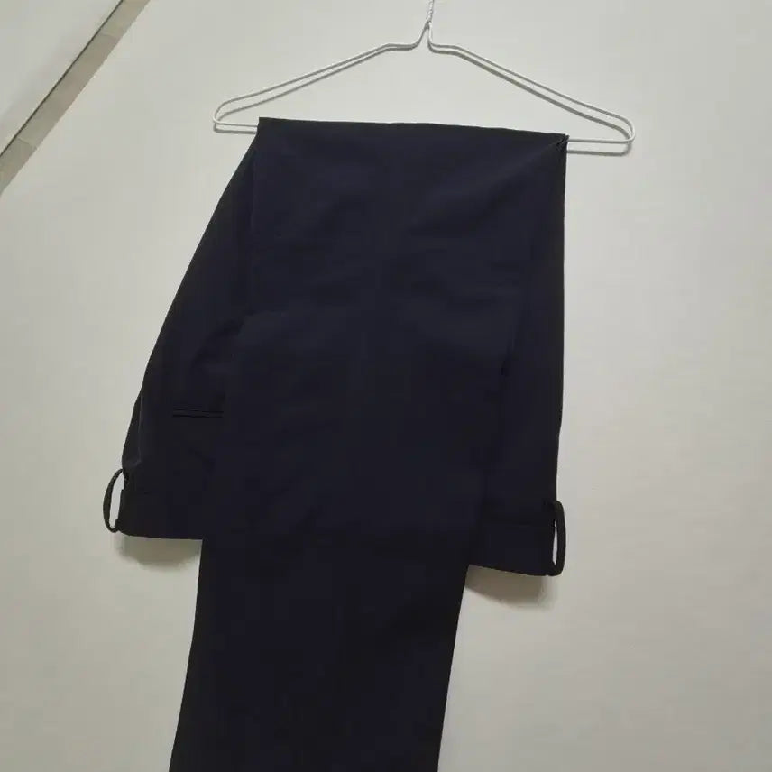 [BUNJANG] Uniqlo Light U Crew Pants Navy / 유니클로 감탄팬츠 라이트 곤색