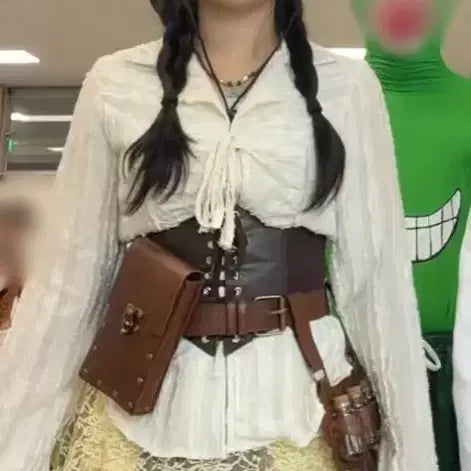 [BUNJANG] Cowgirl & Pirate Set Costume Rental / ( 몸매 보정 걱정 ㄴㄴ)졸업사진 컨셉 [카우걸, 해적 세트]