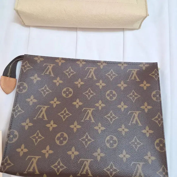 [BUNJANG] Louis Vuitton Monogram Toilet Pouch 26 / 루이비통 토일렛26