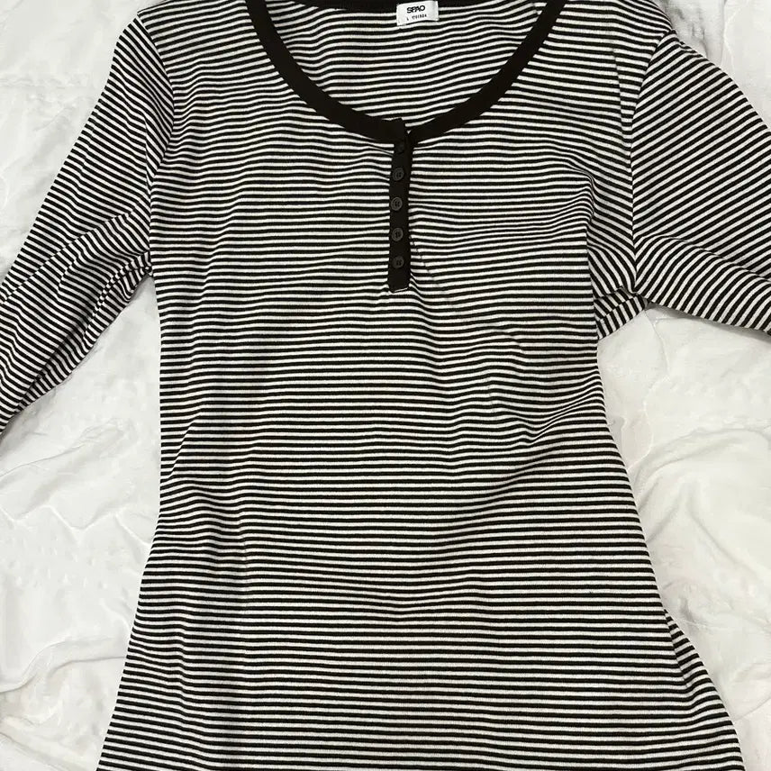 [BUNJANG] Striped Long-Sleeve T-Shirt / 줄무늬 긴팔티