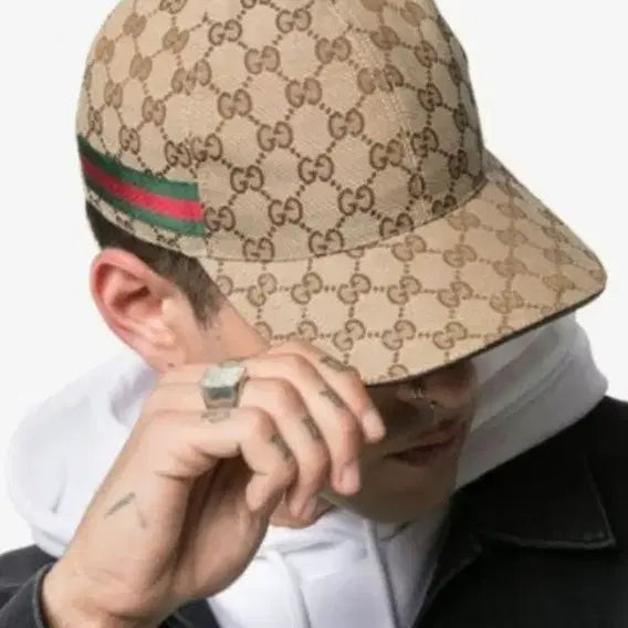 [BUNJANG] Gucci Beige Cotton Monogram Baseball Cap M (58) / (미사용)구찌 모자/볼캡 M(58) 새상품급 정품(한글텍)