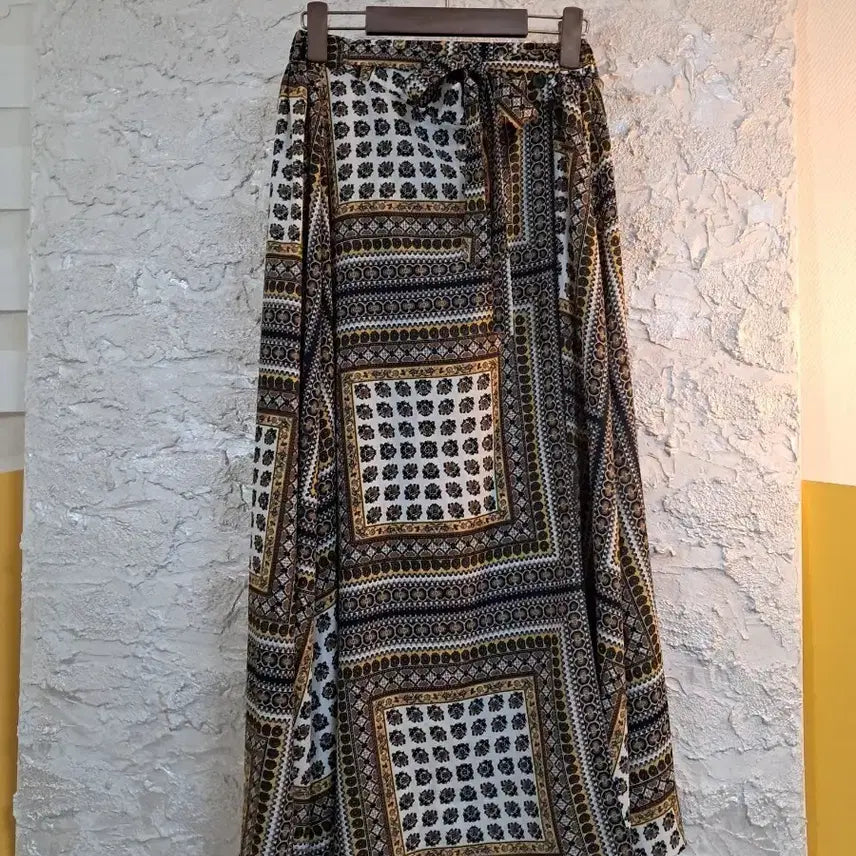 [BUNJANG] Bohemian Style Ethnic Pattern Chiffon Maxi Skirt / 랩스타일 에스닉패턴 쉬폰스커트. 비치웨어