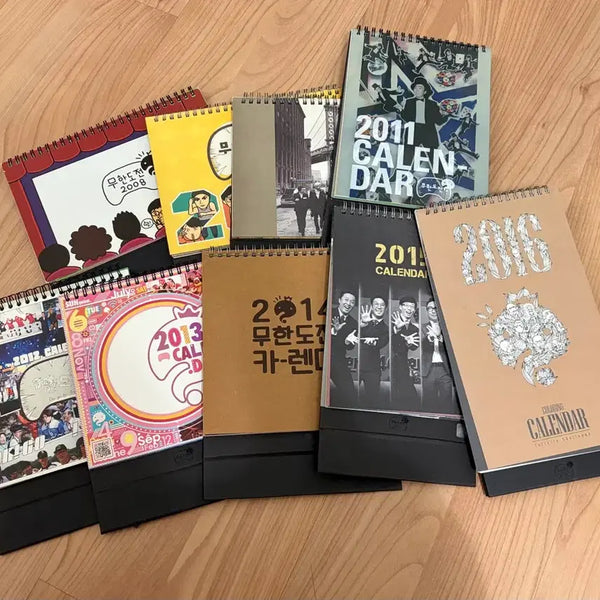 [BUNJANG] Infinite Challenge 2008-2016 Desk Calendar Bundle Set / 무한도전 2008~2016 탁상용 달력 캘린더 일괄