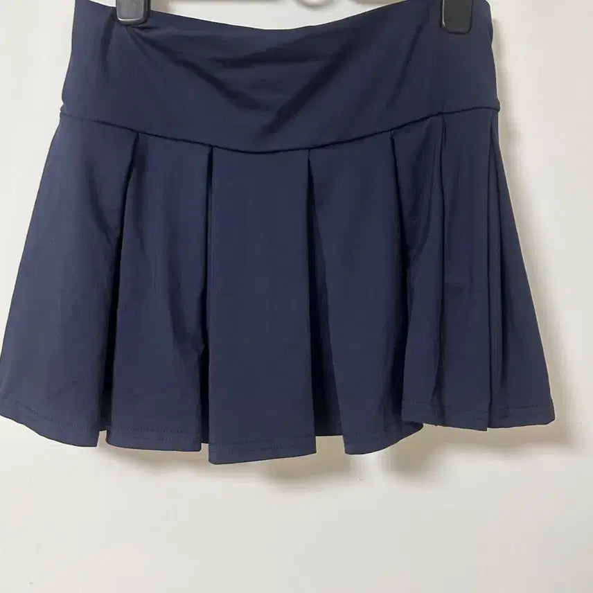 [BUNJANG] Navy Pleated Tennis Skirt with Built-in Shorts / 네이비 플리츠 테니스 스커트 / 치마바지 / 상태 좋음