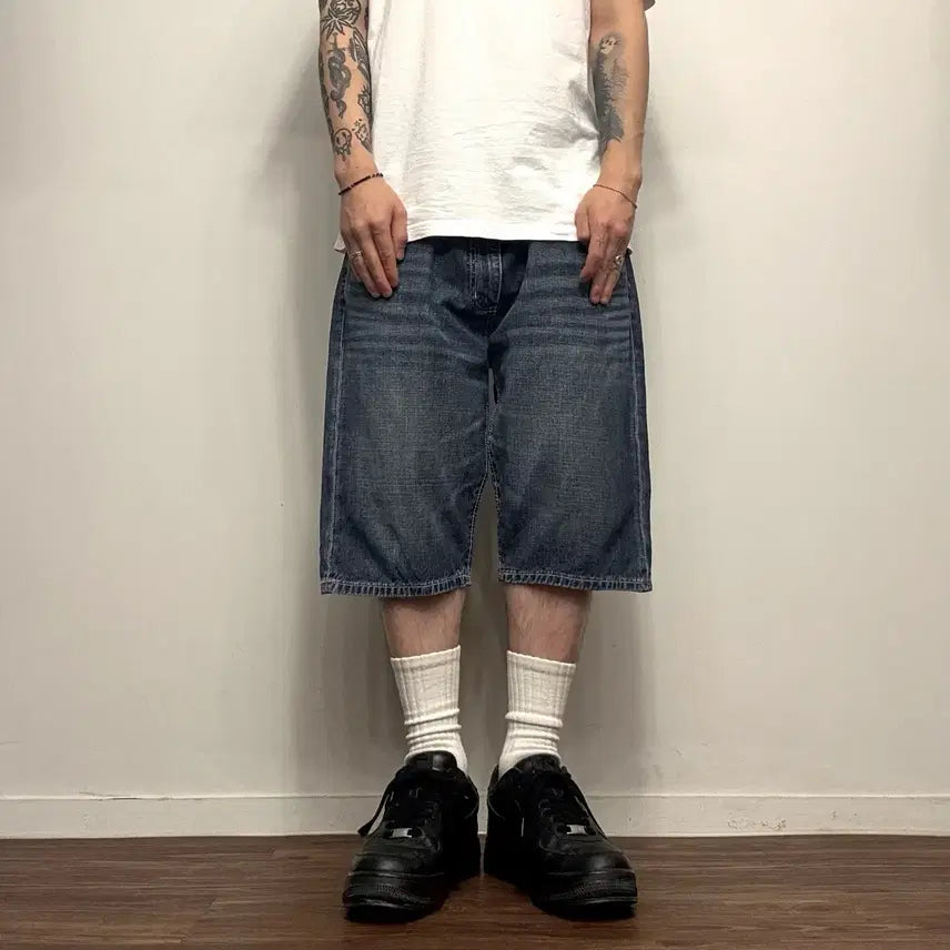 [BUNJANG] Wrangler Vintage Washed Denim Shorts / Wrangler 랭글러 빈티지 워싱 데님쇼츠 반바지