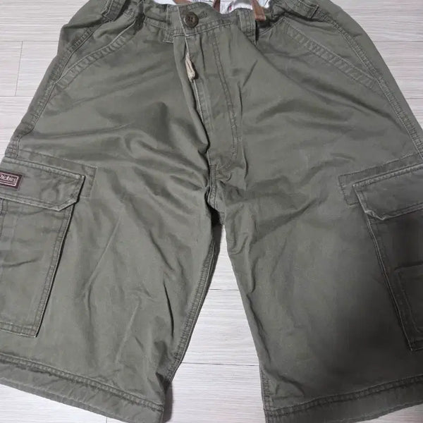 [BUNJANG] Dickies Cargo Shorts Khaki / 디키즈 카고 반바지 카키색