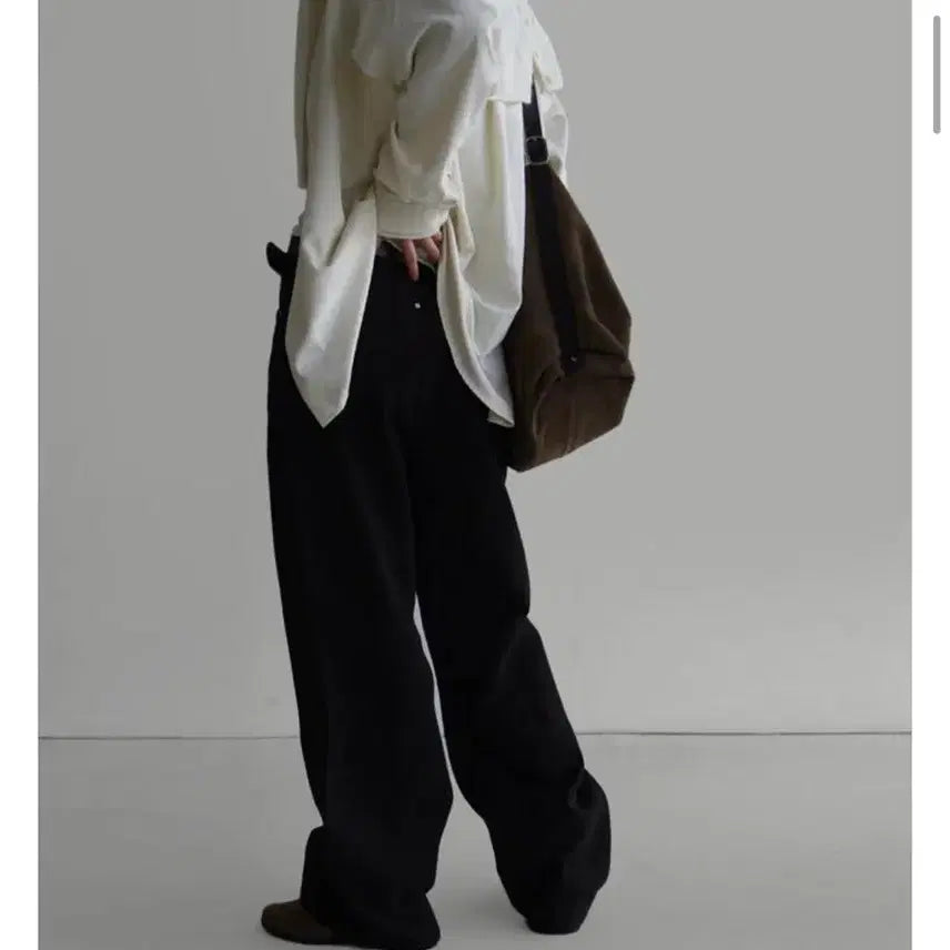 [BUNJANG] LaRoom Straight Fit Black Jeans (Size S) / 라룸 포스트 블랙진 / s사이즈