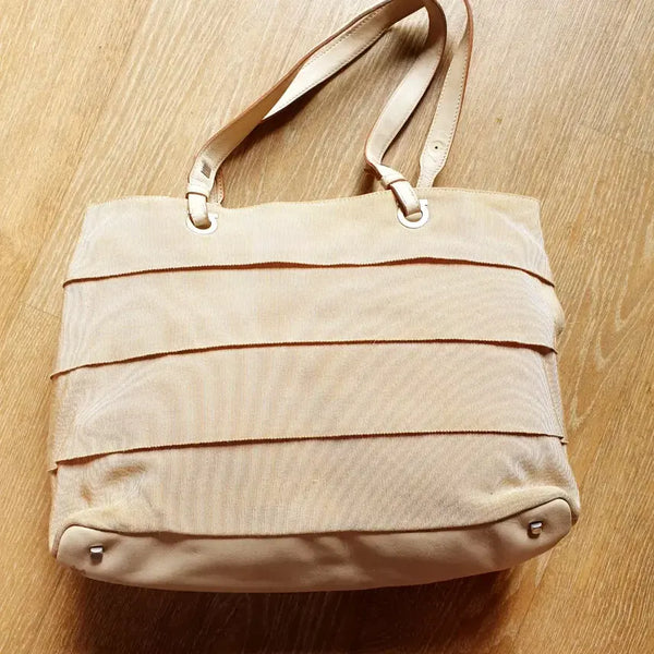 [BUNJANG] Ferragamo Layered Frill Detail Fabric Leather Tote Shoulder Bag / 우아한 프릴 디테일 명품 페라가모(Ferragamo) 레이어드 패브릭 레