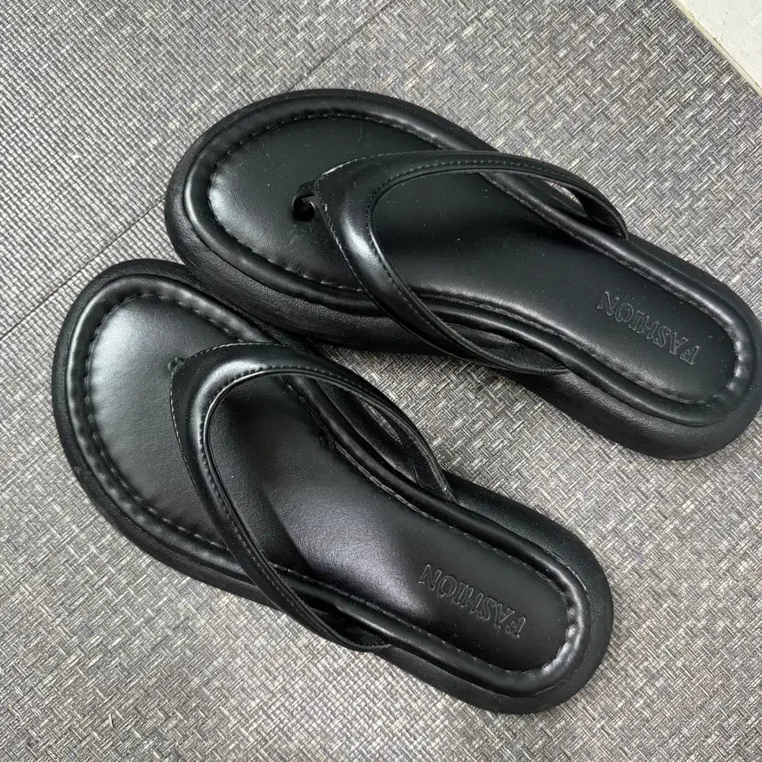 [BUNJANG] Black Flip-Flop Sandals / 블랙 쪼리 샌들230