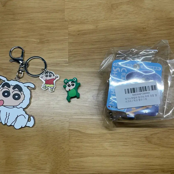 [BUNJANG] Crayon Shin-chan Figure Keychain + Acrylic Keychain + Jibbitz Set / 짱구 피규어키링+아크릴키링+지비츠