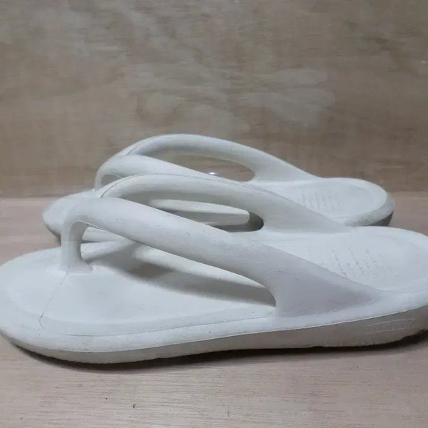 [BUNJANG] New Balance Two Tops Flip Flop Slipper (Size 260mm) / 후루룩구제2 280 뉴발란스 토앤토 조리 플리플랍 슬리퍼 260705