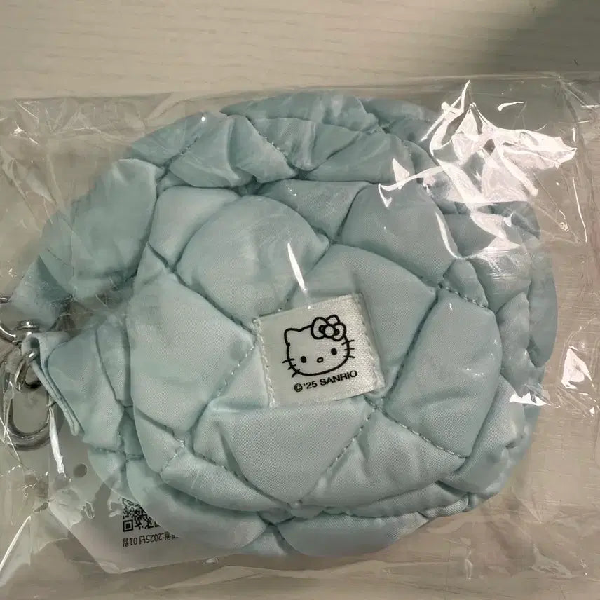 [BUNJANG] Amorepacific Illiyoon Hello Kitty Pouch / 일리윤 키티 파우치