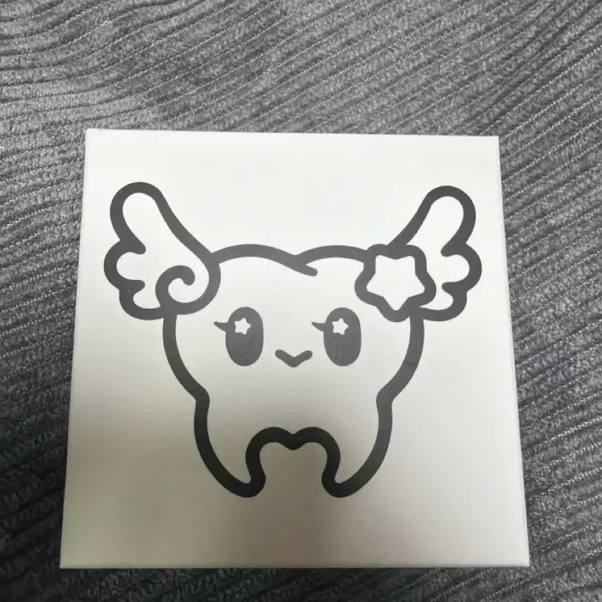 [BUNJANG] NCT WISH Sig 2024 'Fang Fairy' Keychain / 엔시티위시 시그 이빨요정 키링