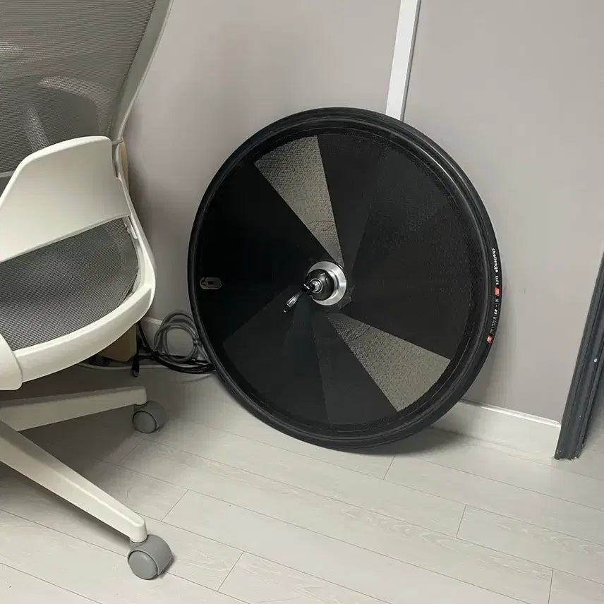 [BUNJANG] Zipp 900 Disc Wheel with Internal Power Meter / 짚 900 디스크휠 (내장 파워미터) 판매