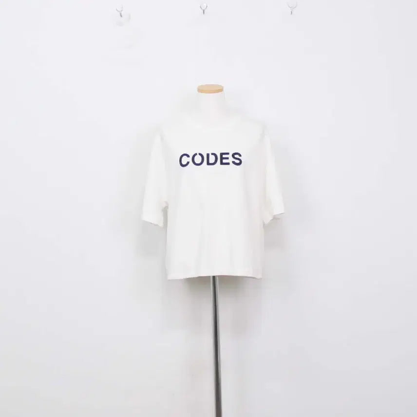[BUNJANG] Code:Kodez Combine Women's Round Loose Fit T-Shirt White / [정품] 코데즈컴바인 여성 라운드 루즈핏 티셔츠 정인샵