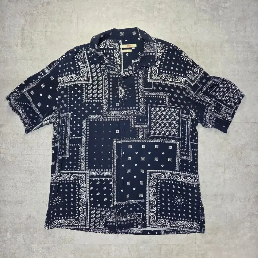 [BUNJANG] SPAOO Paisley Pattern Short Sleeve Shirt / [만원샵)스파오 페이즐리 패턴 반팔셔츠