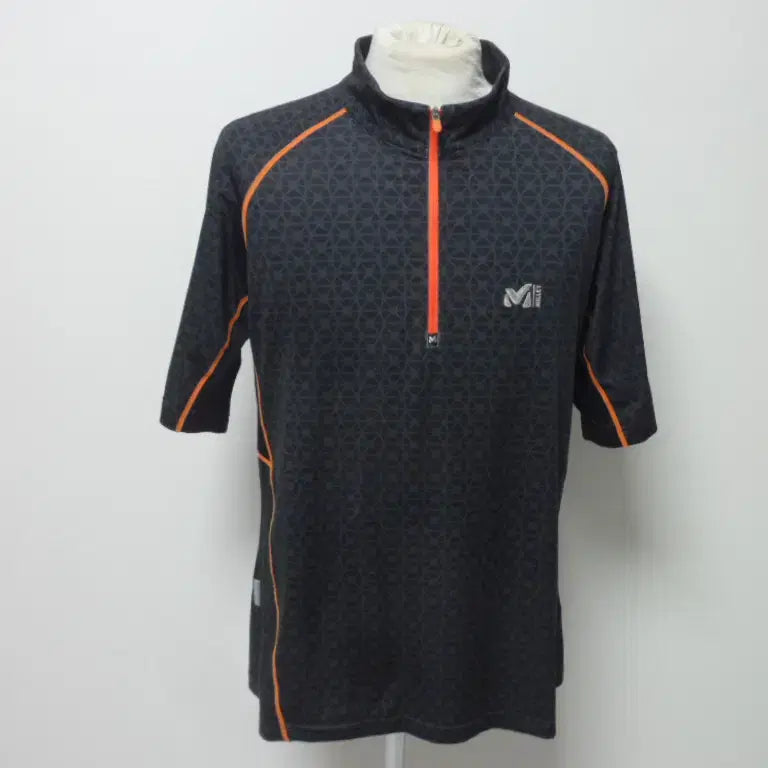 [BUNJANG] Millet Men's Short Sleeve T-Shirt (Size 100/M) - Black Patterned, Polyester, Near New Condition / 밀레/남성/하절기/일상복/등산/반팔 티셔츠/100사이즈/새제품수준