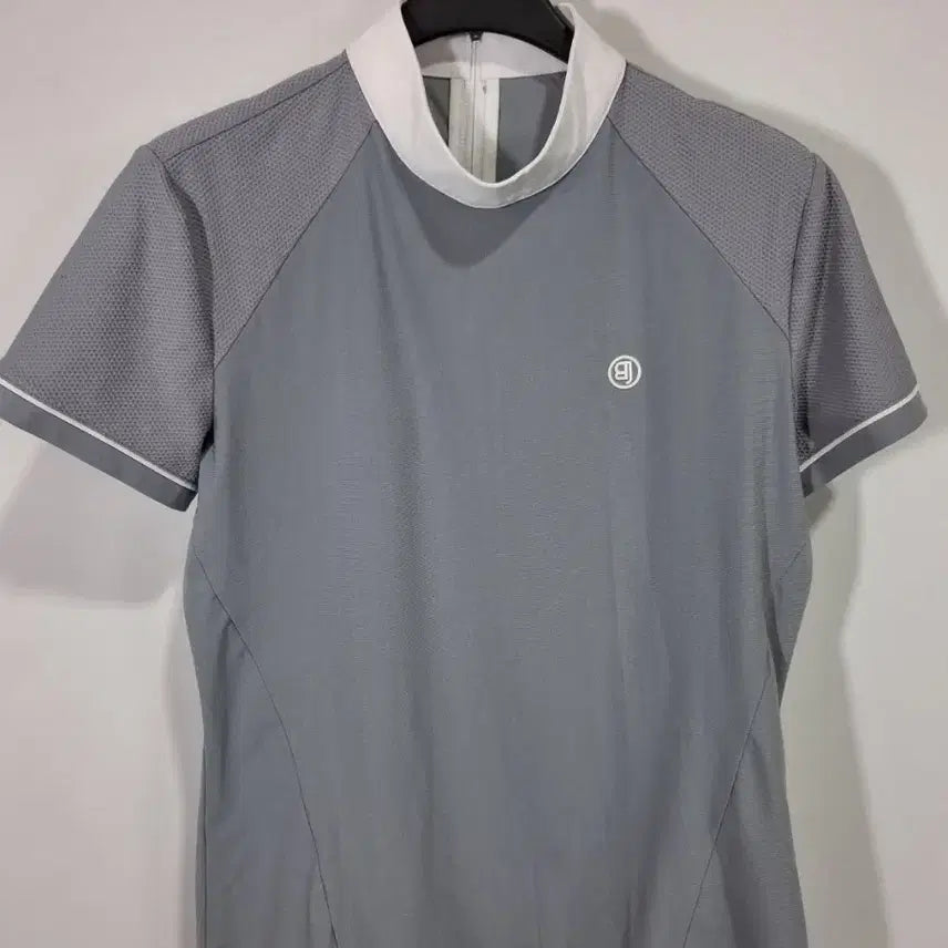 [BUNJANG] Benzef Golf Wear Women's Short Sleeve T-Shirt / 벤제프 반팔 골프웨어 반팔티