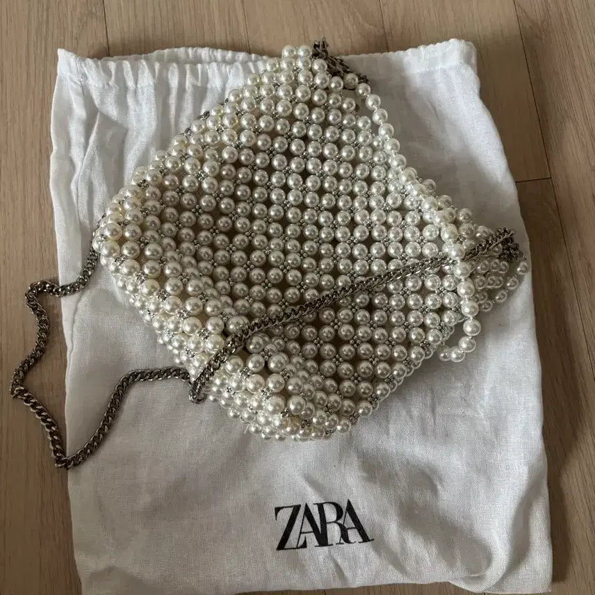 [BUNJANG] Zara Pearl Bead Shoulder Bag / Zara 진주비즈 숄더백 판매합니다