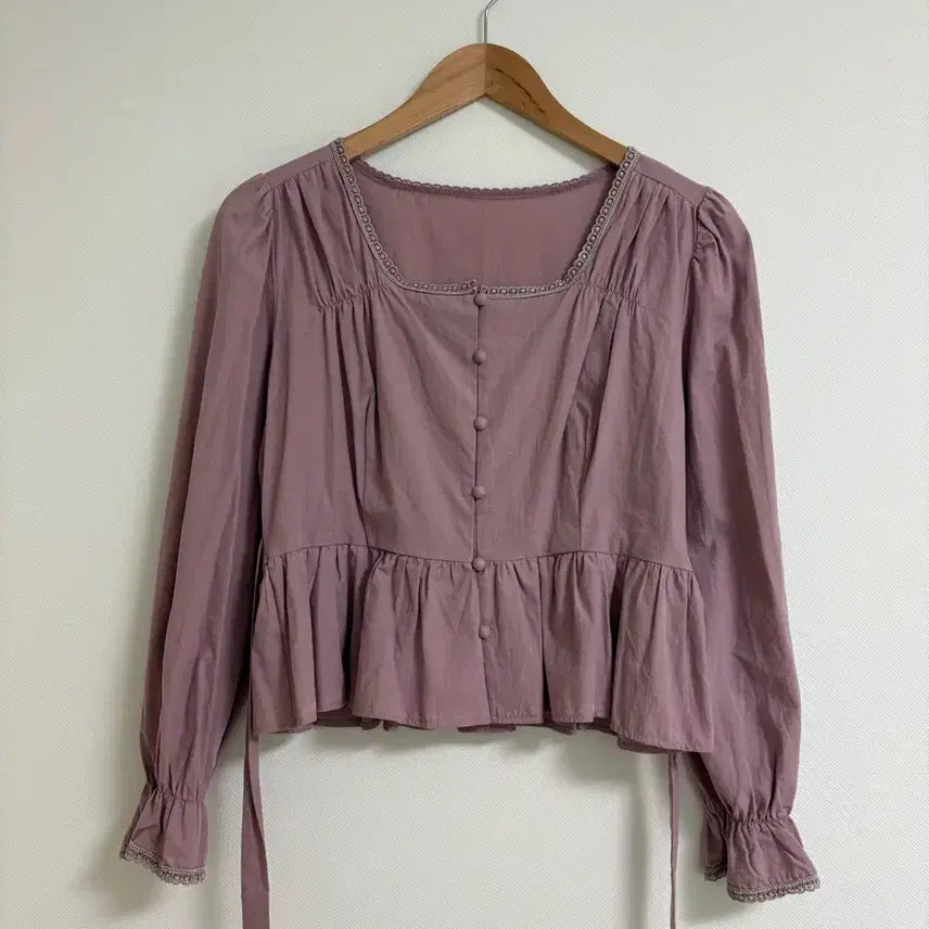 [BUNJANG] Purple Square Neck Ruffle Blouse / 퍼플 스퀘어넥 프릴 블라우스