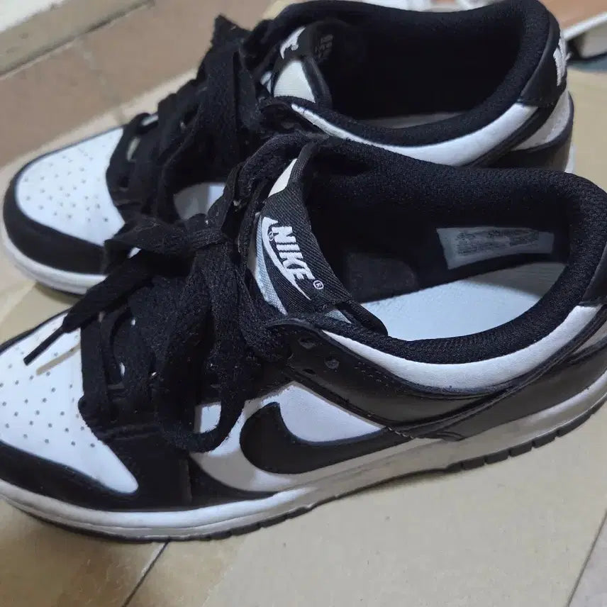 [BUNJANG] Nike Dunk Low "Orca" Sneakers / 나이키 덩크 로우 범고래 운동화
