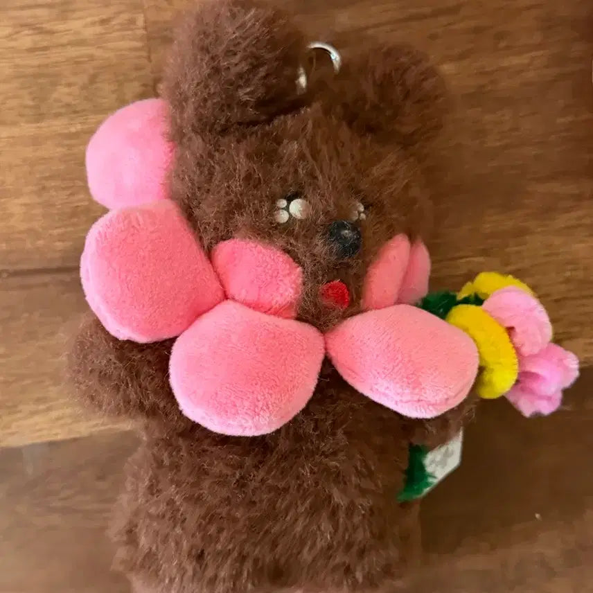 [BUNJANG] ILLIT Wonhee Official Plush Doll / 아일릿 원희 공식 인형 곰돌희 판매합니다