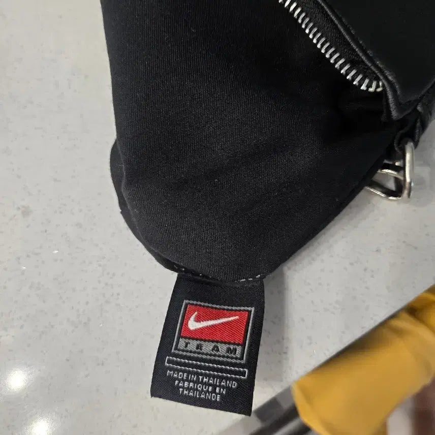 [BUNJANG] Nike Team Black Sling Bag / 나이키 팀 블랙 슬링백