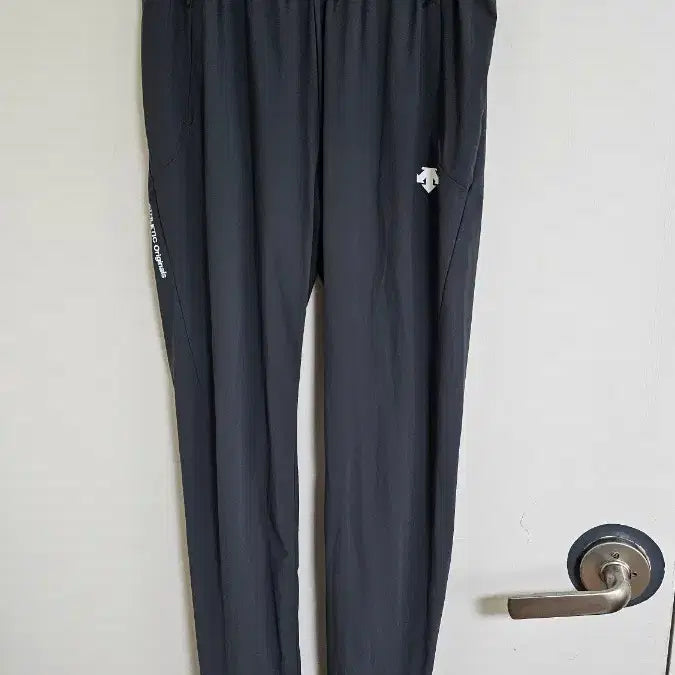 [BUNJANG] Descente Atlantic Original Leggings Pants / 데상트 아틀렌틱 오리지널 레깅스겸용 바지(708