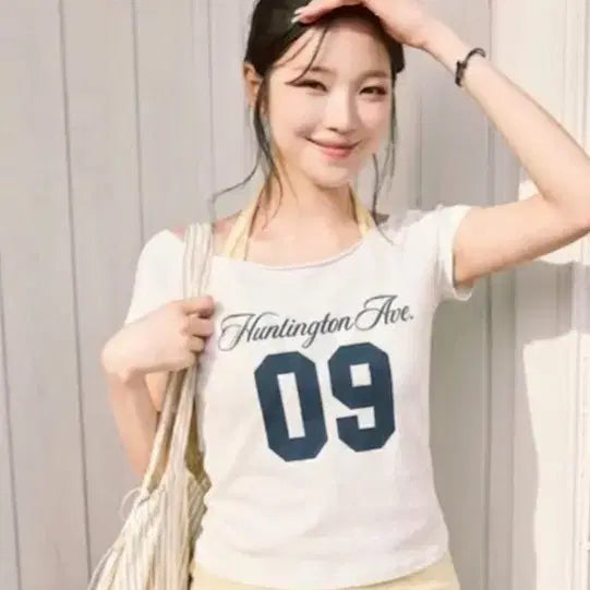 [BUNJANG] SPAO Off-Shoulder Short Sleeve T-Shirt / 스파오 오프숄더 반팔