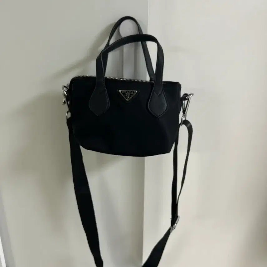 [BUNJANG] Prada Shoulder Bag / 프라다가방