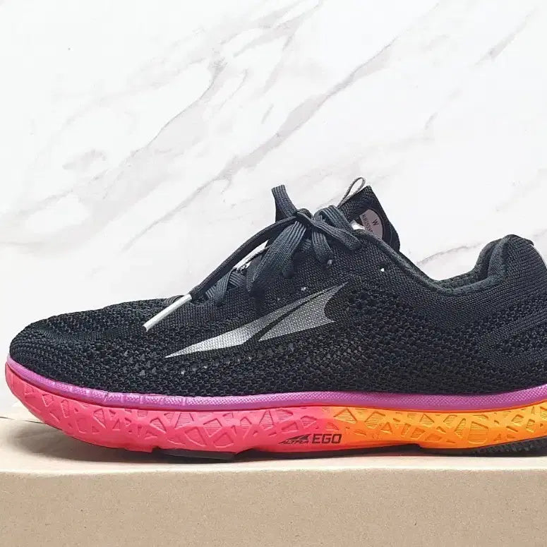 [BUNJANG] Altra Escalante Racer Running Shoes US 7.5 (245) / 알트라(Altra) 에스칼란테 레이서 러닝화 US7.5(245)