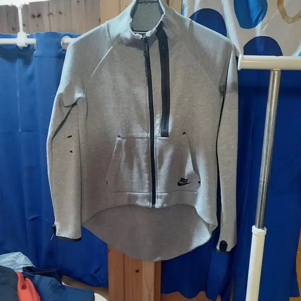 [BUNJANG] Nike Tech Fleece Women's Zip-Up Hoodie - Gray, Size S / 나이키 테크 플리스 여성 집업 그레이 S