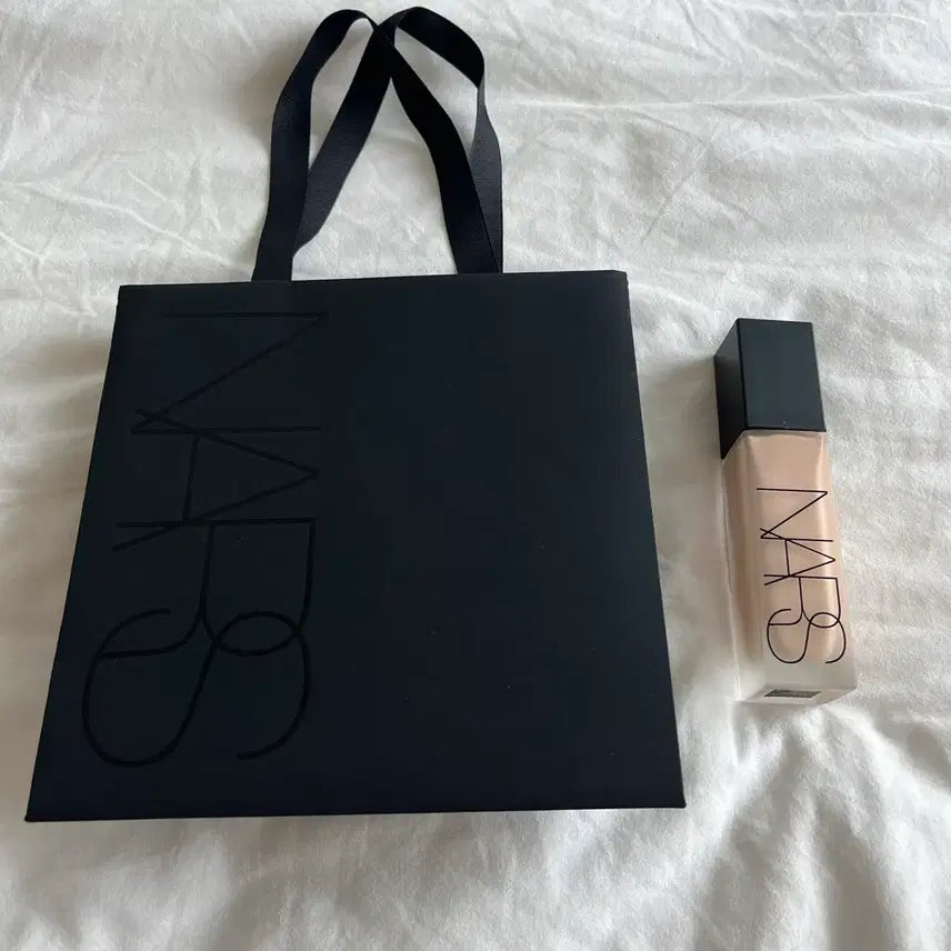 [BUNJANG] NARS Natural Radiant Longwear Foundation - Mont Blanc / 나스 네츄럴 매트 롱웨어 파운데이션 몽블랑