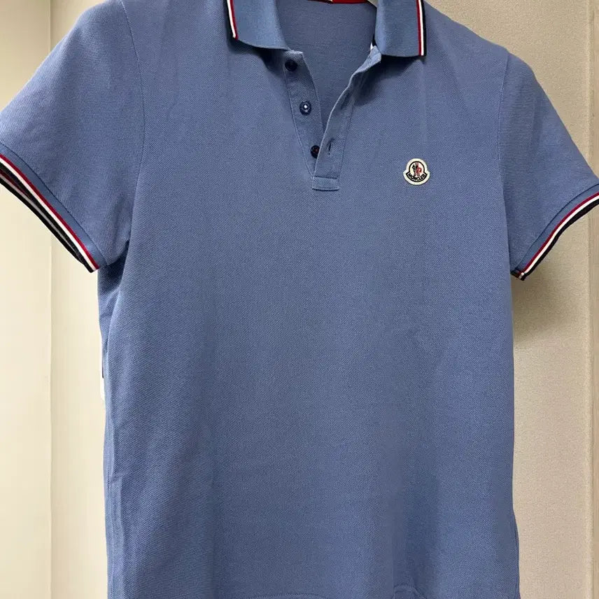 [BUNJANG] Moncler Blue Polo Shirt Size S / 몽클레어 블루 카라티 95