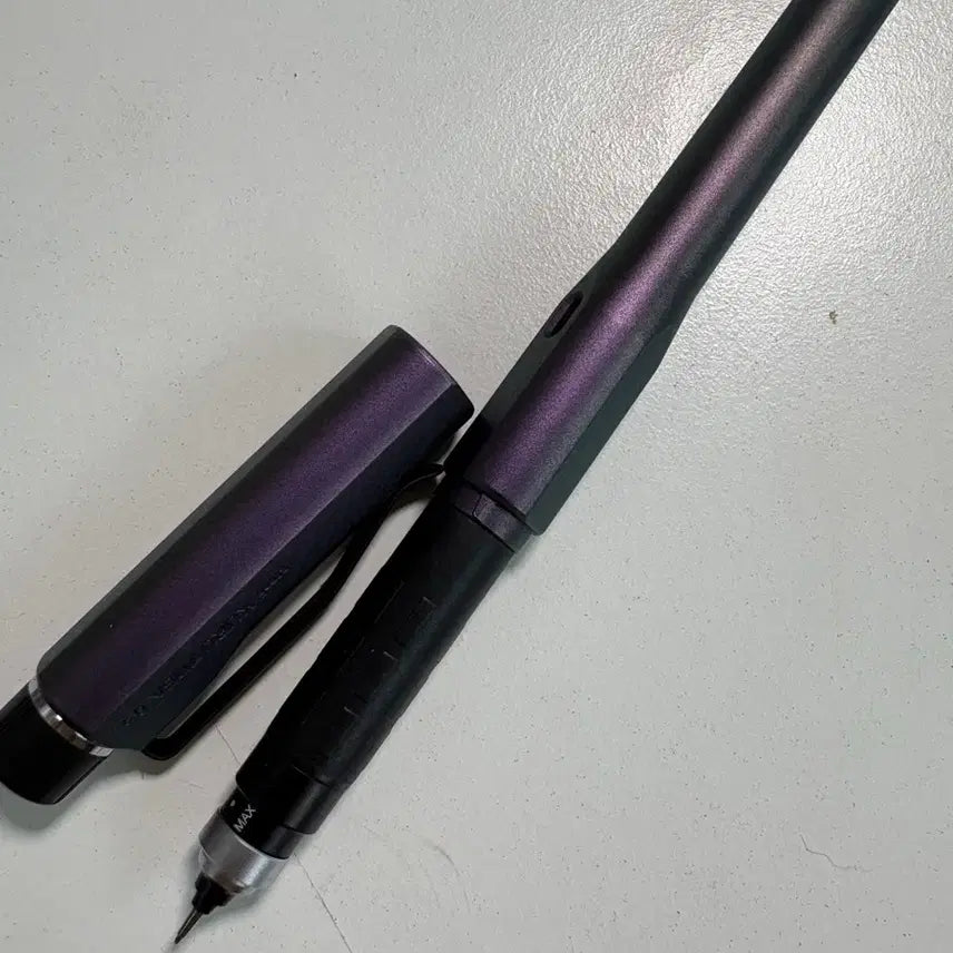 [BUNJANG] Uni Kuru Toga Dive Mechanical Pencil Aurora / 쿠로토가 다이브