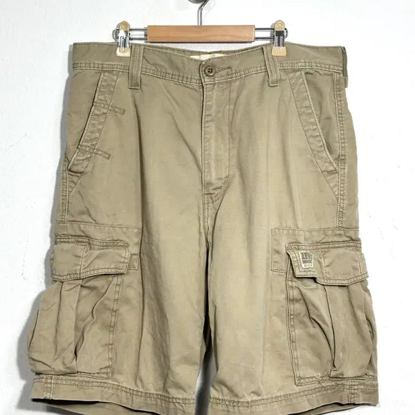 [BUNJANG] Levi's 2006 Cargo Bermuda Shorts Beige Size 32 / 리바이스 06년 카고 버뮤다팬츠 32 베이지