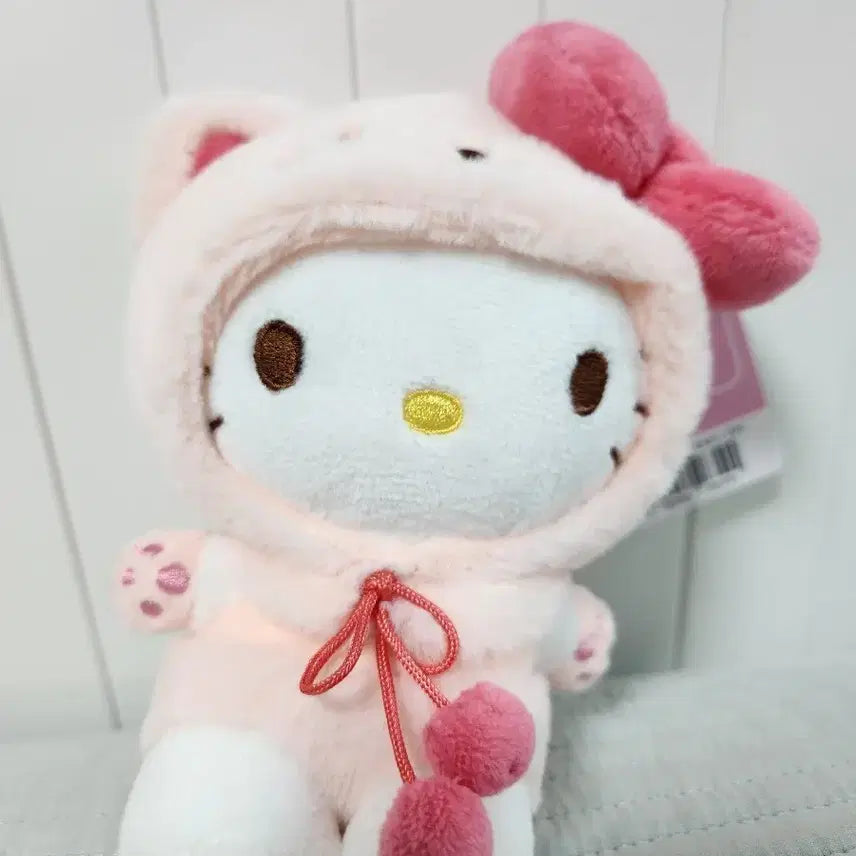 [BUNJANG] Hello Kitty Plush Keychain / 헬로키티 인형 키링