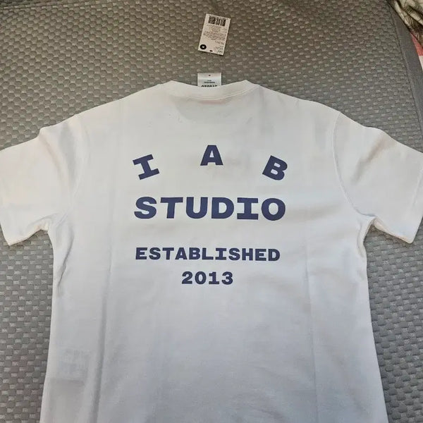 [BUNJANG] Iab Studio 2026 Short Sleeve T-Shirt White / 아이앱 2026 반팔 티셔츠 화이트