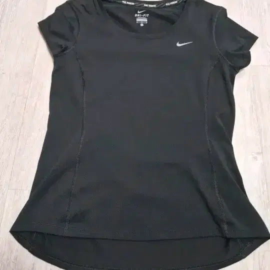 [BUNJANG] Nike Dri-FIT Short Sleeve T-Shirt / 나이키 드라이핏 반팔 m