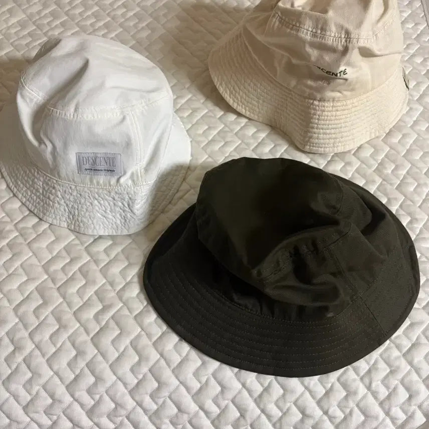 [BUNJANG] Vivienne Westwood x Descente Bucket Hat Set / [오늘 급처] 버킷햇 3종