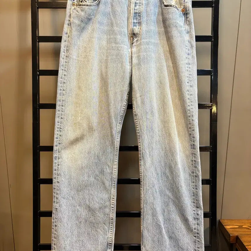 [BUNJANG] Levi's 501 Light Wash Vintage Straight Fit Jeans (33x30) / [33] 리바이스 LEVI'S 501 라이트 워시 빈티지 청바지 5.9
