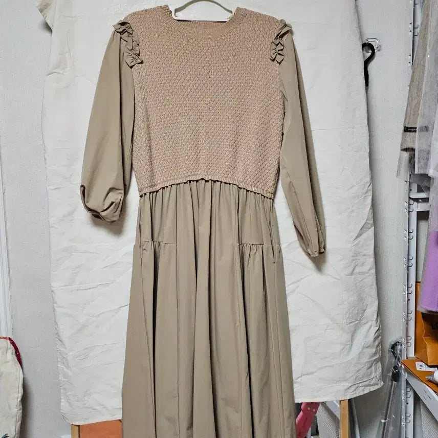 [BUNJANG] Knit Mix Long Dress Beige / 니트 배색 롱 원피스 베이지