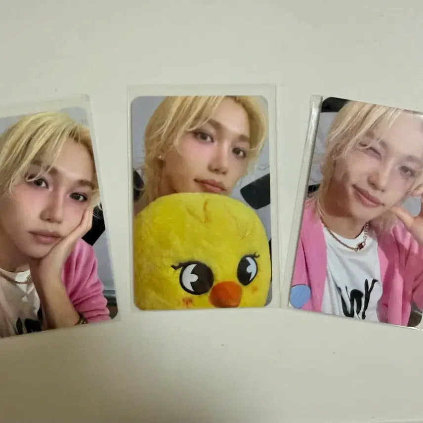 [BUNJANG] Stray Kids Felix 'DOMINO' Pink Cardigan Photocard Bundle Set (3ea) / 필릭스 도미네이트 핑크가디건 포카(3장 일괄)